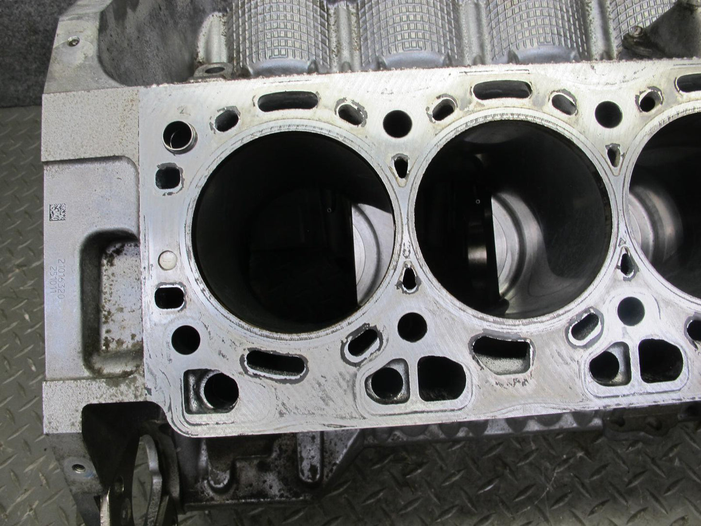 11-12 BMW F07 F10 F12 F13 4.4L 550i N63 Engine Motor Cylinder Block 103k OEM