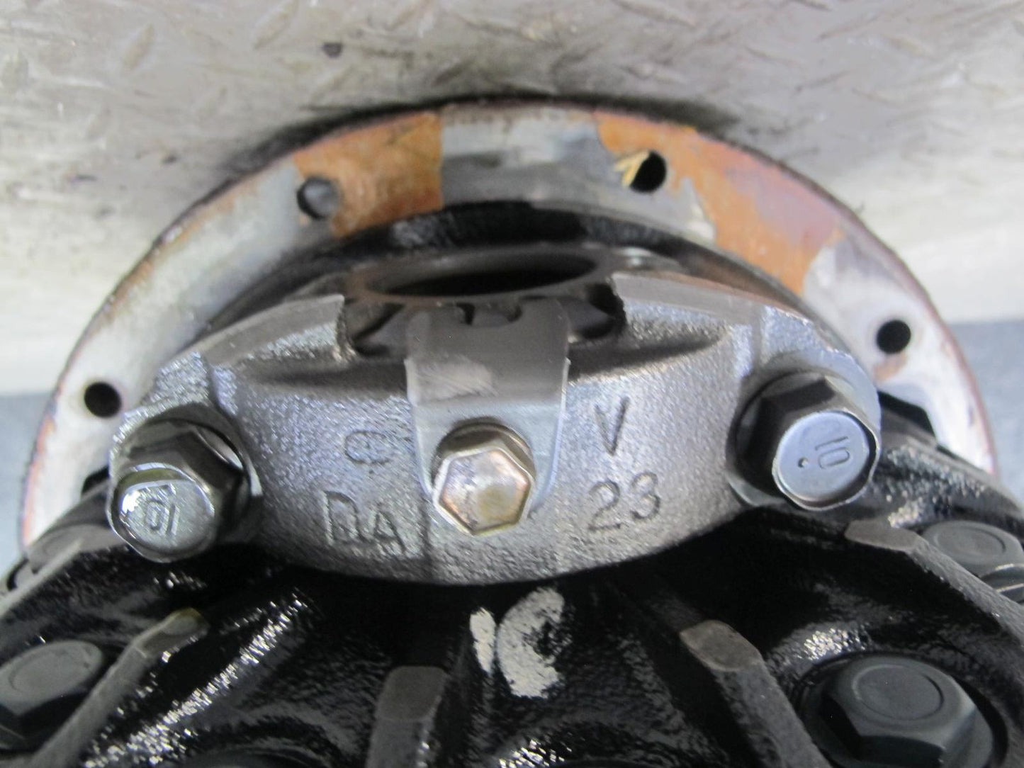 1998-2002 Lexus J100 LX470 4WD Rear Differential Axle Carrier 4.30 Ratio 85K