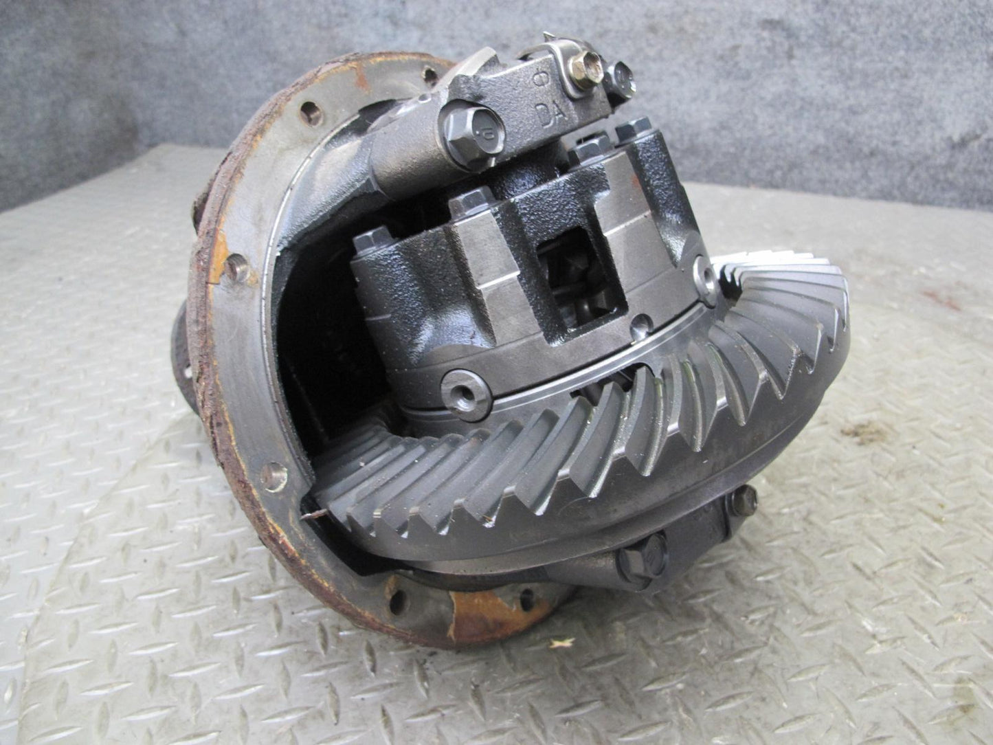 1998-2002 Lexus J100 LX470 4WD Rear Differential Axle Carrier 4.30 Ratio 85K