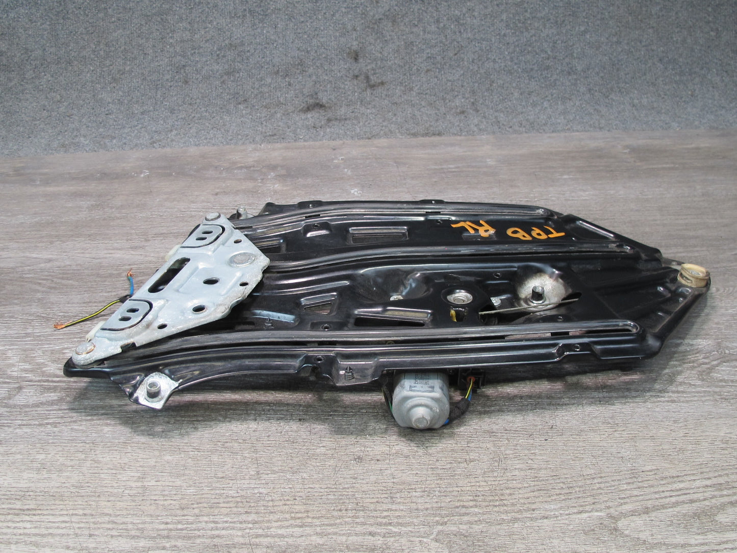 01-06 BMW E46 330ci Convertible Rear Left Quarter Window Regulator w Motor OEM