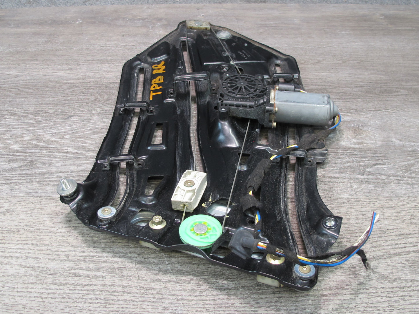 01-06 BMW E46 330ci Convertible Rear Right Quarter Window Regulator w Motor OEM
