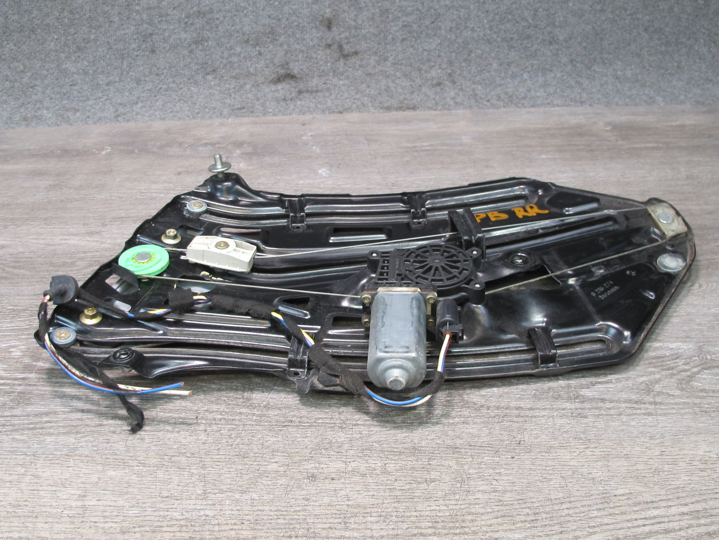 01-06 BMW E46 330ci Convertible Rear Right Quarter Window Regulator w Motor OEM
