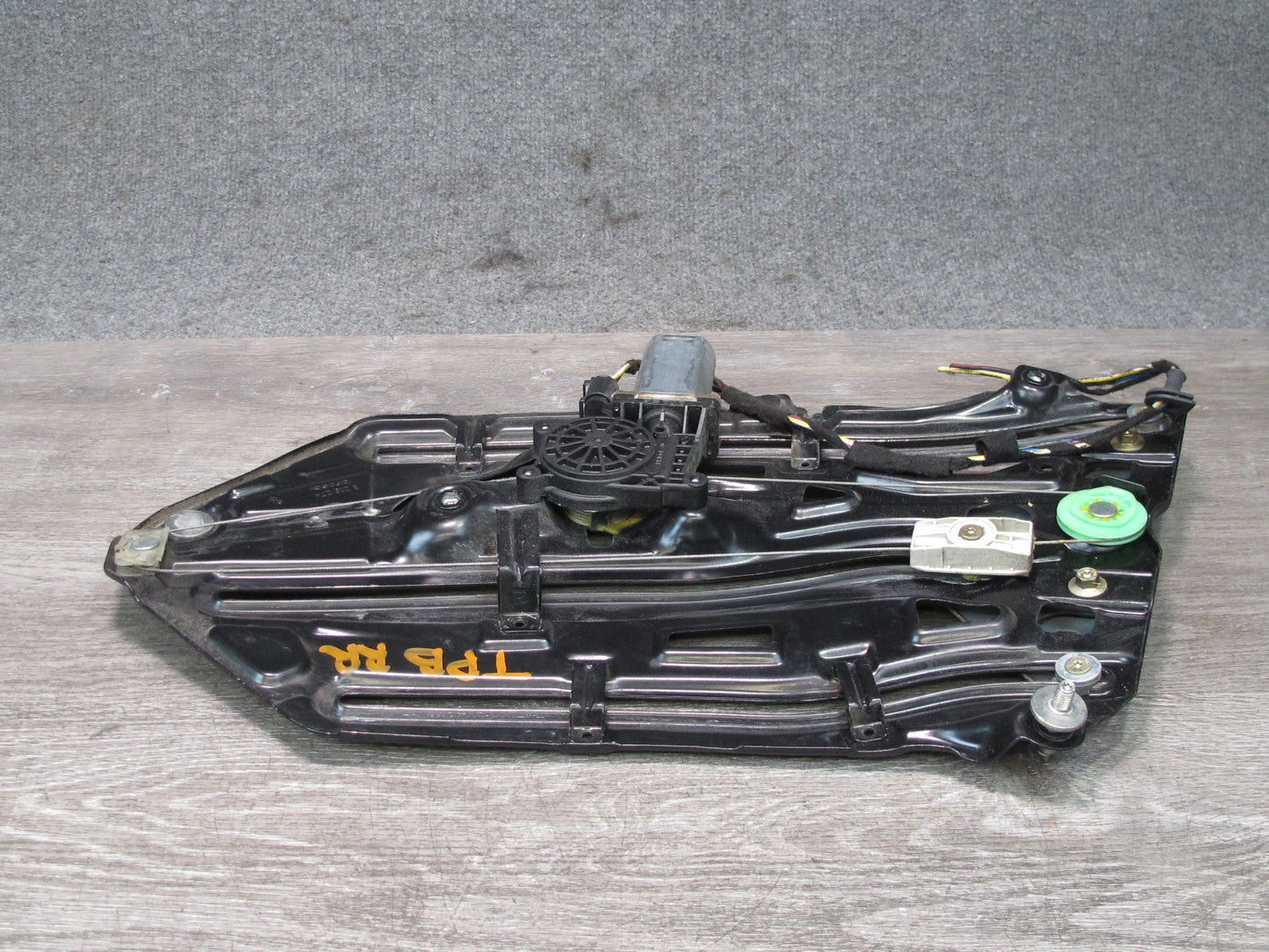 01-06 BMW E46 330ci Convertible Rear Right Quarter Window Regulator w Motor OEM