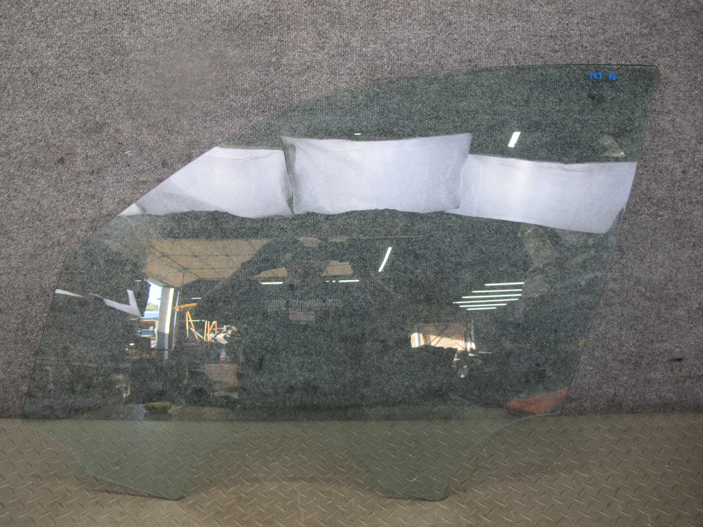 11-17 BMW F25 X3 Front Left Door Glass Window OEM