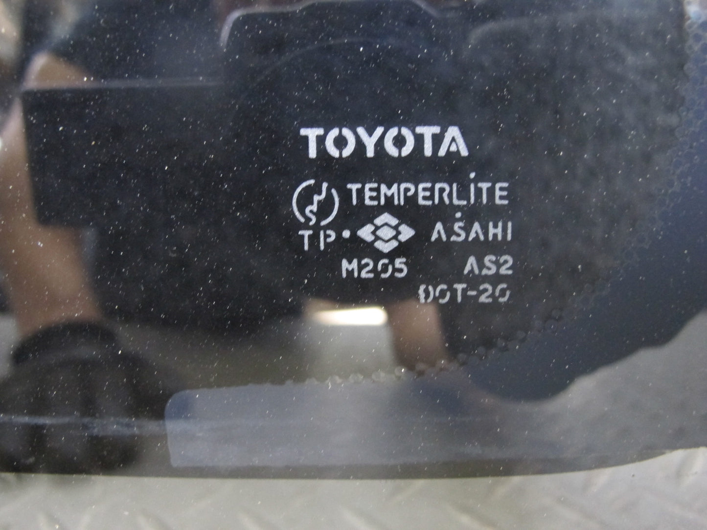 97-00 Lexus UZZ30L SC300 SC400 Front Left Driver Door Glass Window Tinted OEM