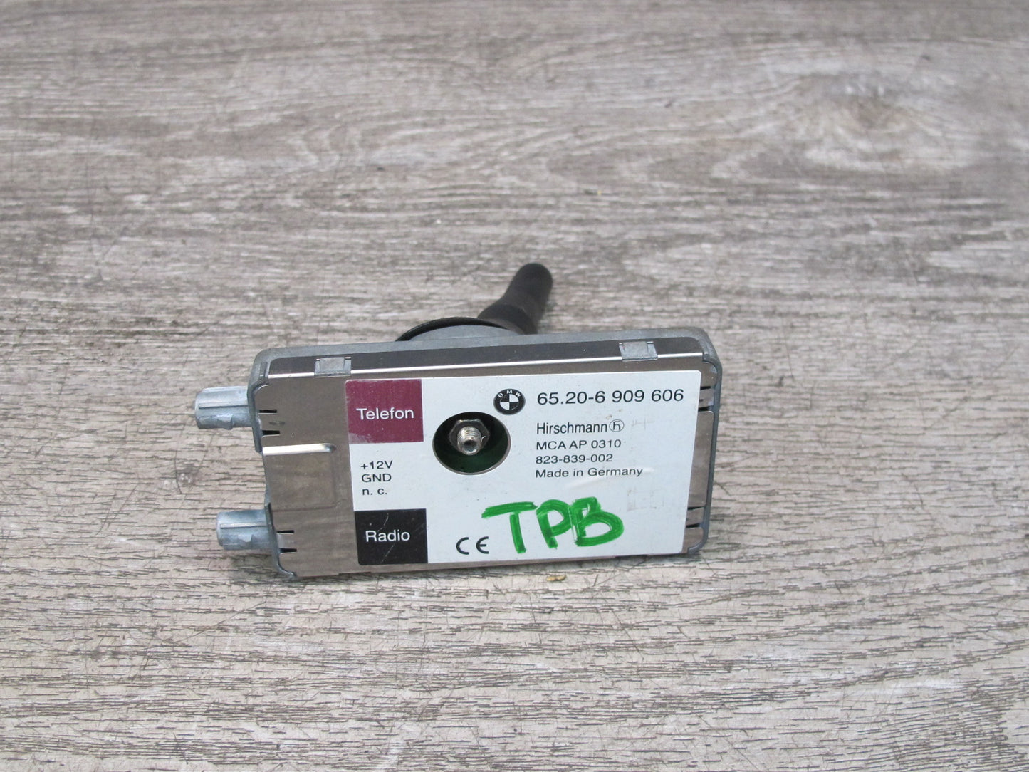 01-06 BMW E46 330ci Convertible Rear Exterior Radio Antenna w Module 6909606 OEM