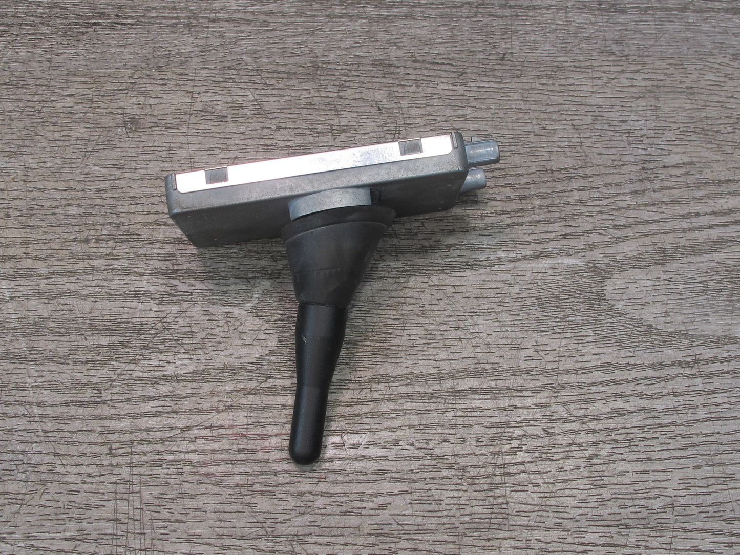 01-06 BMW E46 330ci Convertible Rear Exterior Radio Antenna w Module 6909606 OEM