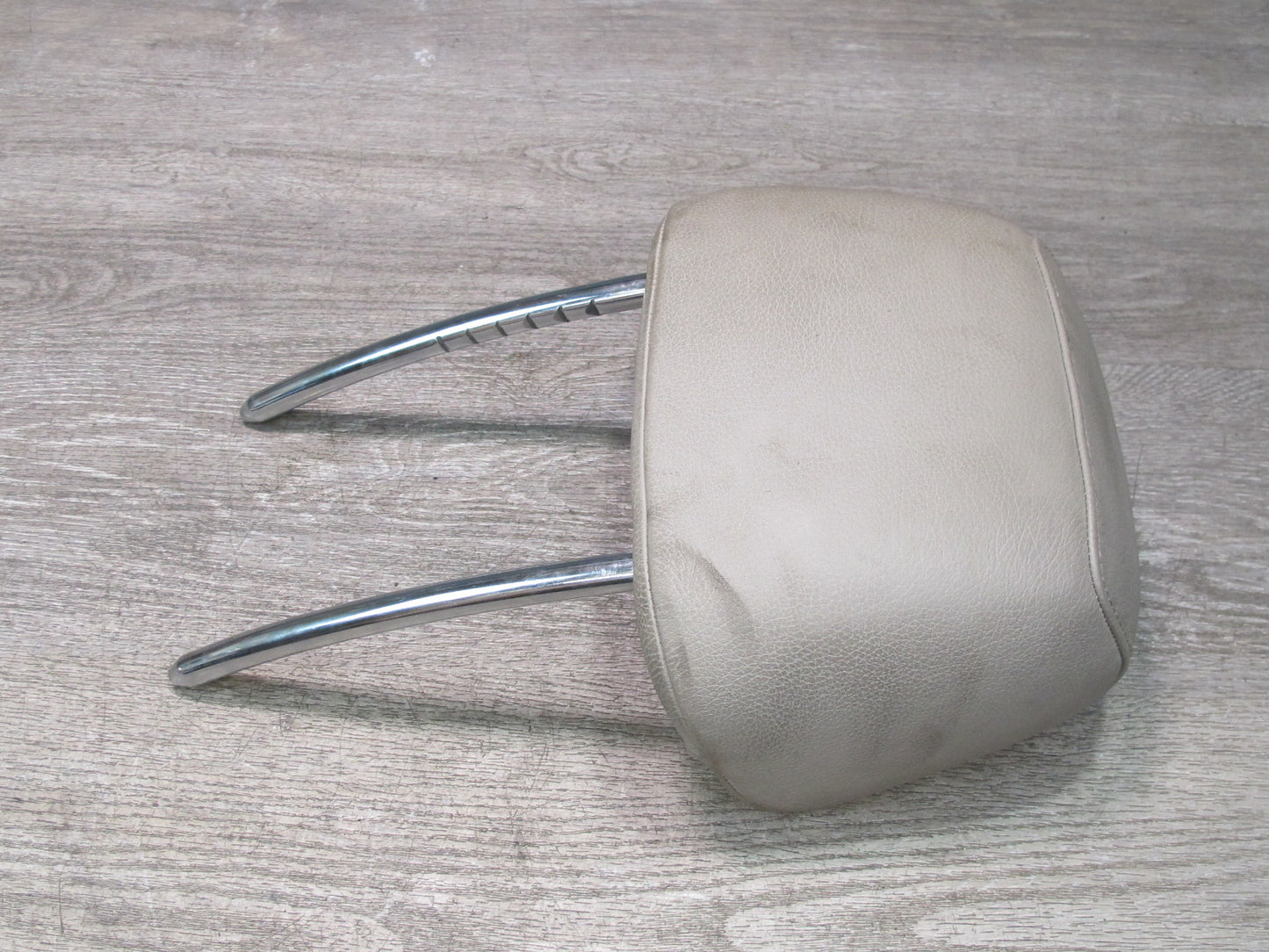 08-13 BMW E82 E88 135i Convertible Set of 2 Front Seat Leather Headrest OEM