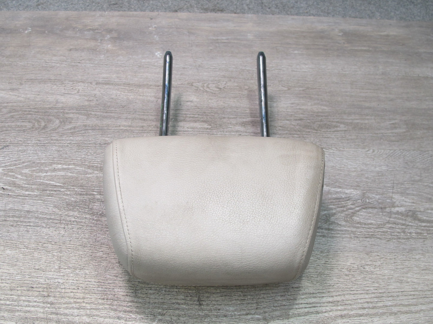 08-13 BMW E82 E88 135i Convertible Set of 2 Front Seat Leather Headrest OEM