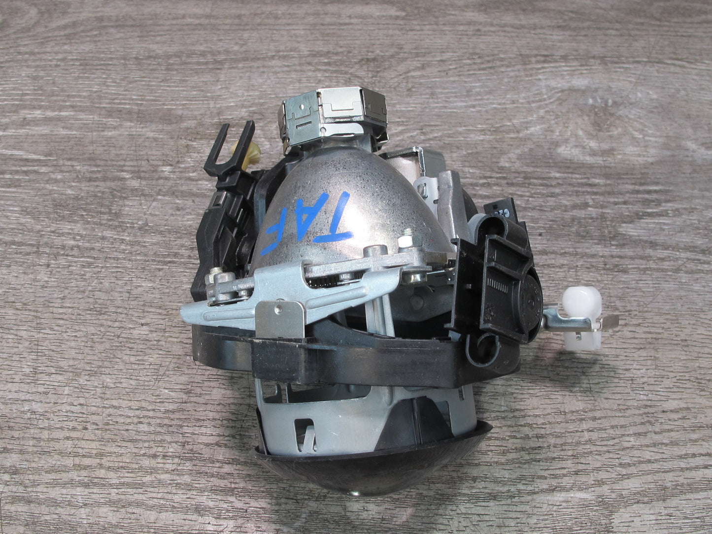 13-16 Audi A4 S4 B8 Front Right Headlight Lamp Xenon Lens OEM