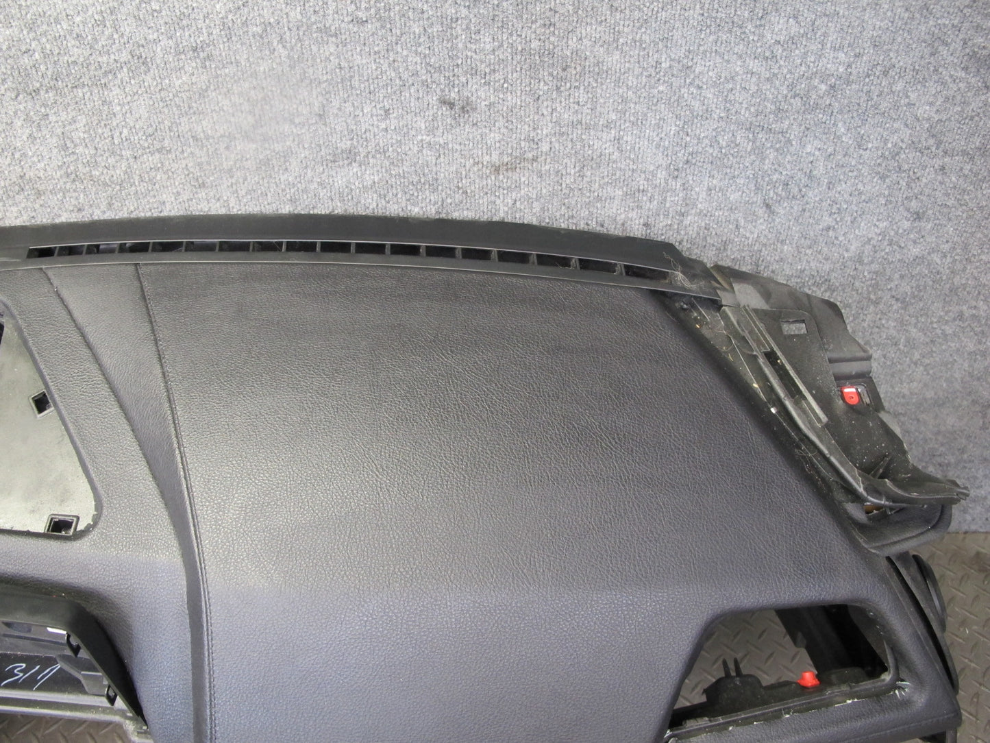 2012-2015 BMW F12 F13 M6 Dashboard HUD Instrument Panel Leather Black Assembly