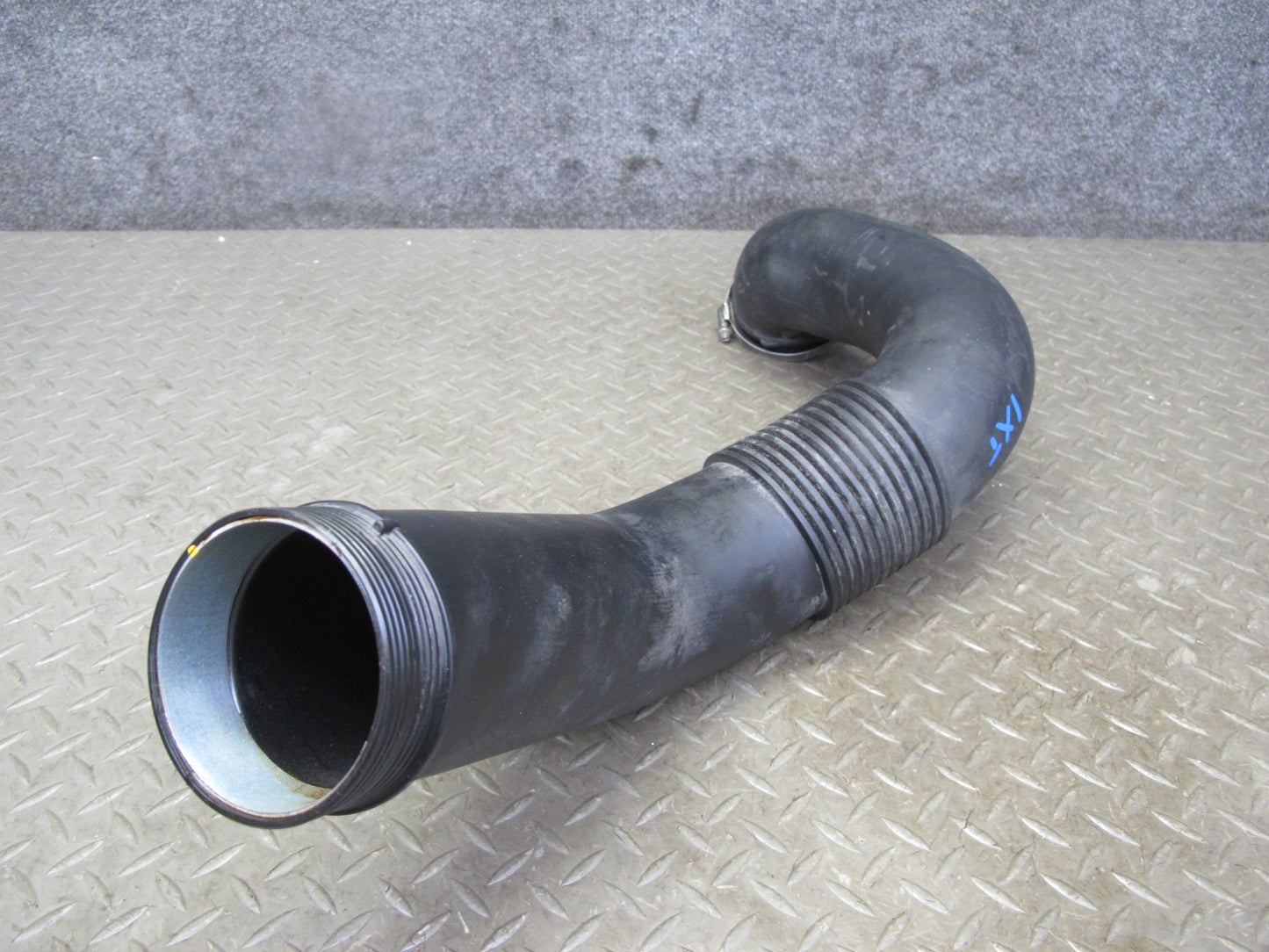 11-17 BMW F25 X3 Air Intake Cleaner Filter Box Hose Pipe Line 7616933 OEM