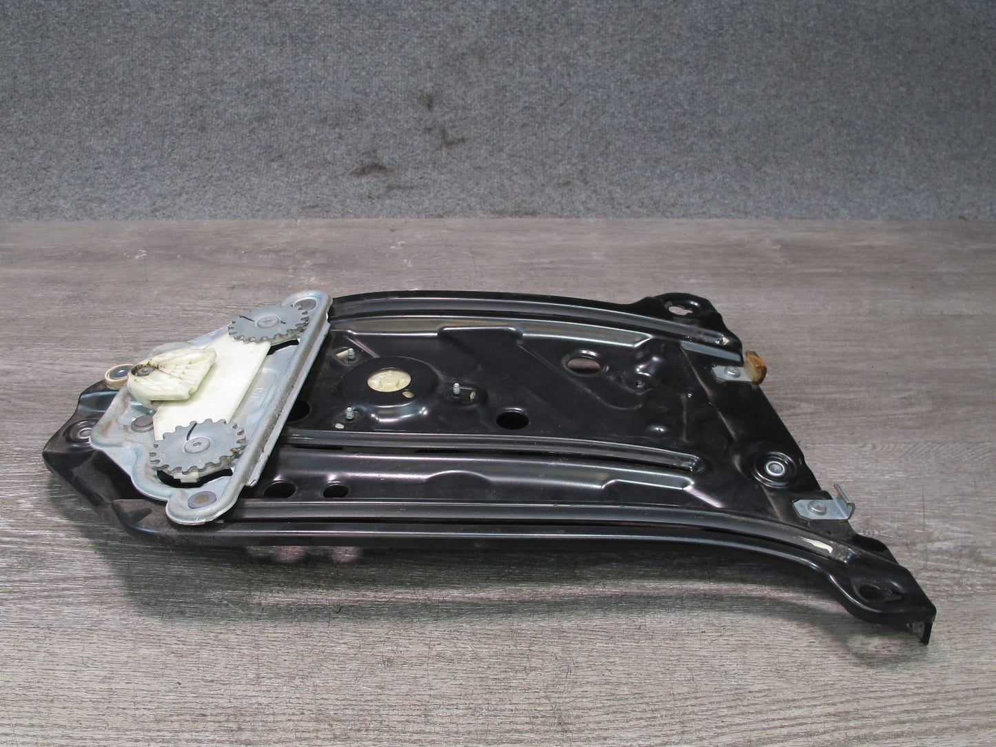 08-13 BMW E88 135I Convertible Rear Right Quarter Window Regulator w Motor OEM