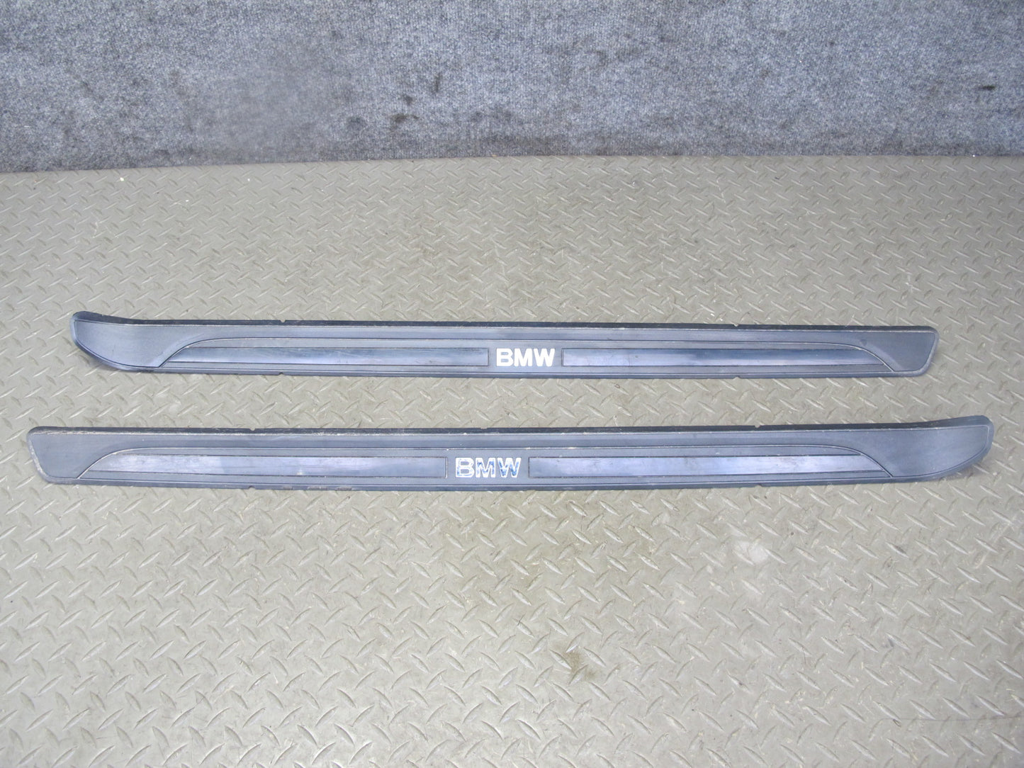 08-13 BMW E82 E88 135I Set of 2 Left & Right Door Sill Scuff Plate Trim OEM