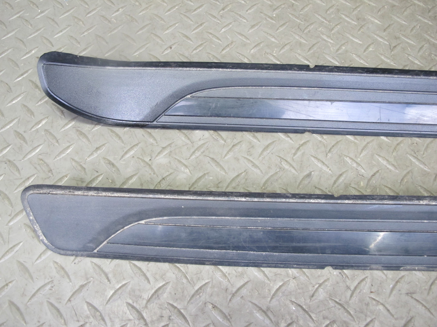 08-13 BMW E82 E88 135I Set of 2 Left & Right Door Sill Scuff Plate Trim OEM