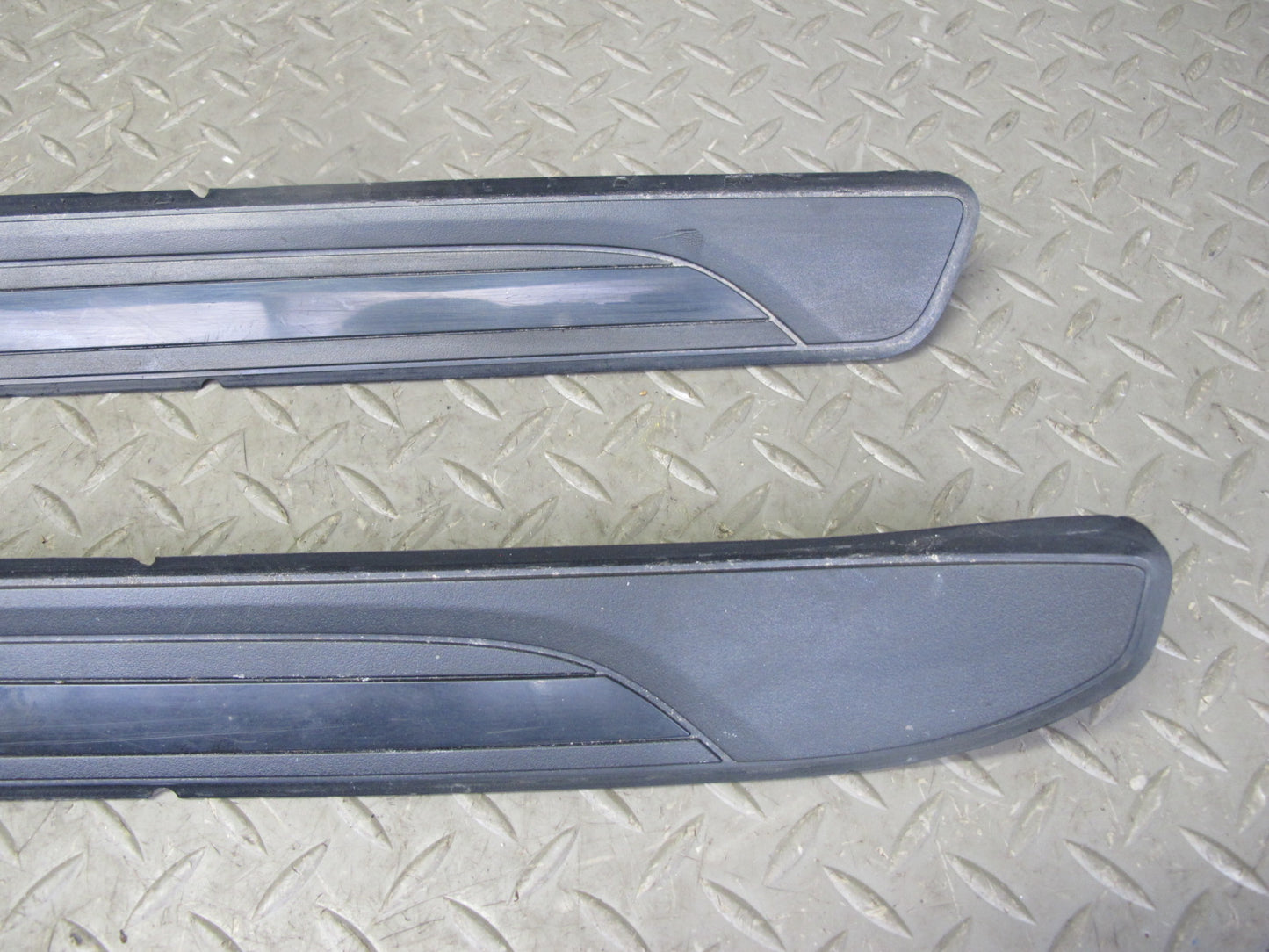 08-13 BMW E82 E88 135I Set of 2 Left & Right Door Sill Scuff Plate Trim OEM