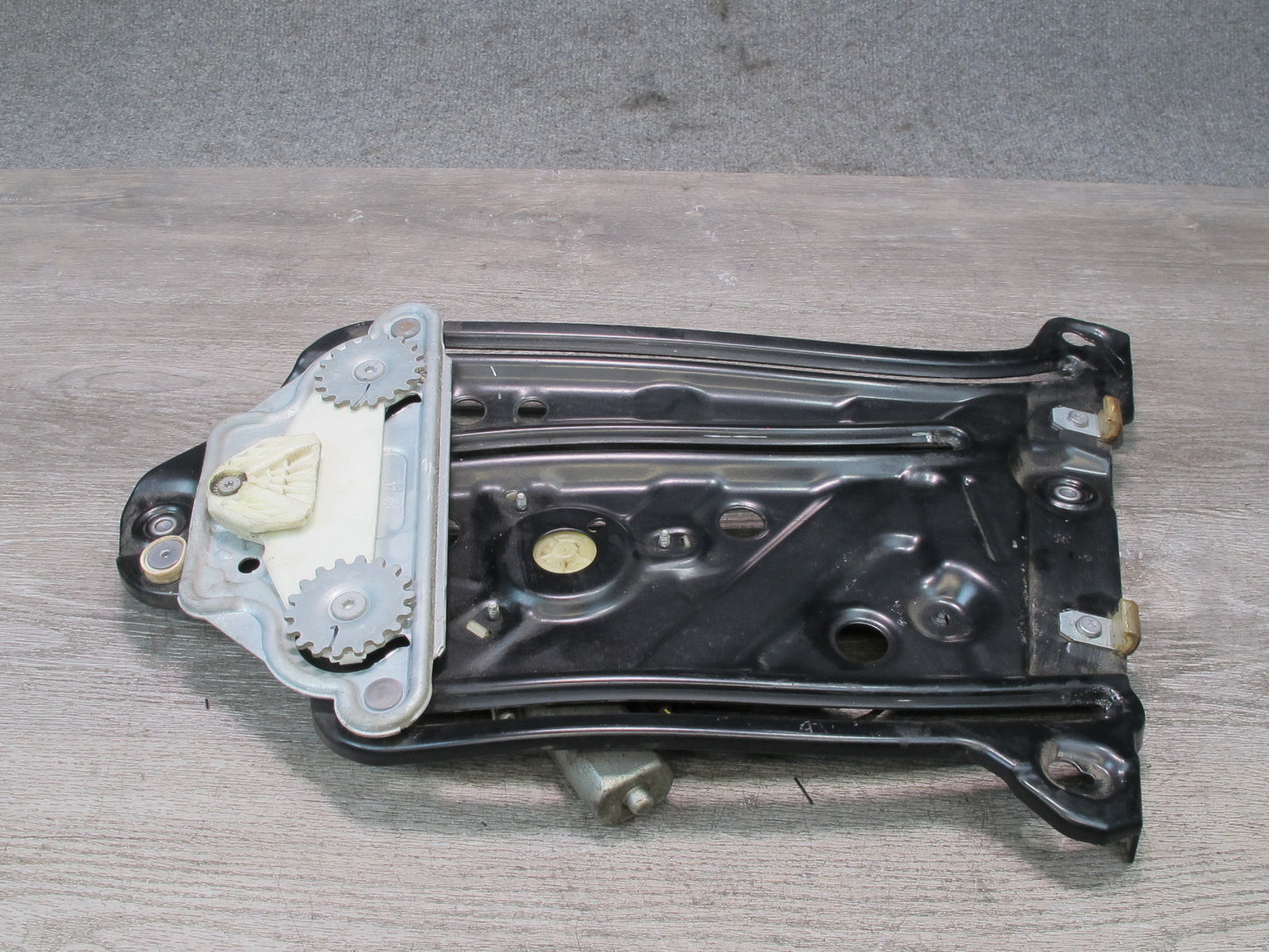 08-13 BMW E88 135I Convertible Rear Left Quarter Window Regulator w Motor OEM
