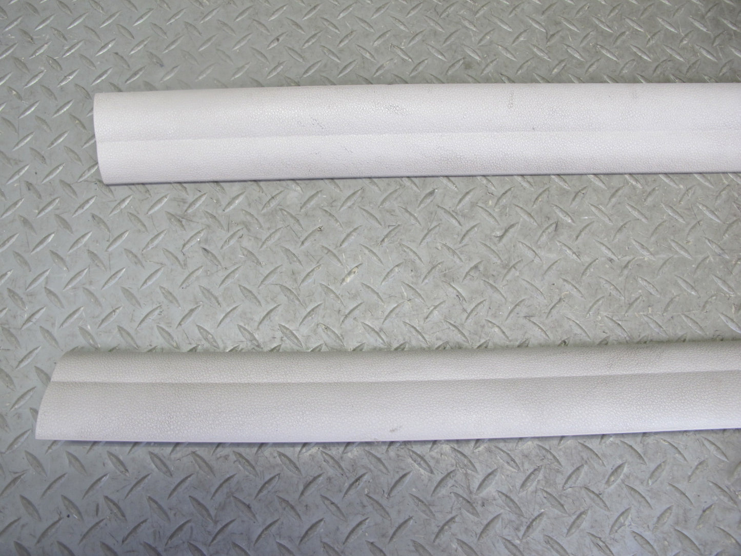 08-13 BMW E82 E88 135I Set of 2 Left Right Door Inner Scuff Sill Plate Trim OEM