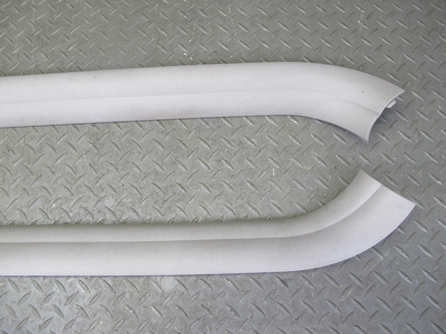 08-13 BMW E82 E88 135I Set of 2 Left Right Door Inner Scuff Sill Plate Trim OEM
