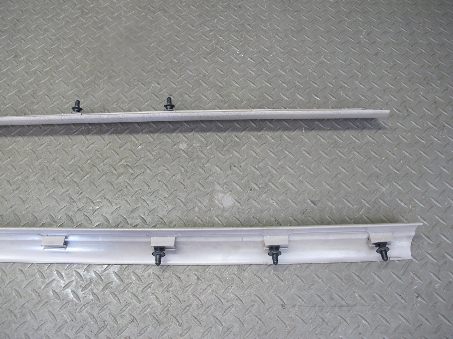 08-13 BMW E82 E88 135I Set of 2 Left Right Door Inner Scuff Sill Plate Trim OEM