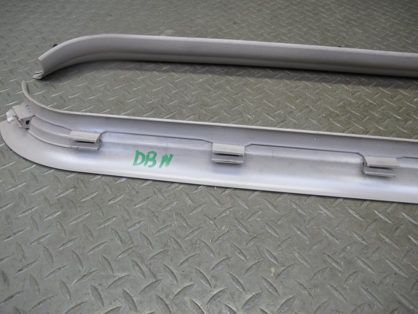 08-13 BMW E82 E88 135I Set of 2 Left Right Door Inner Scuff Sill Plate Trim OEM