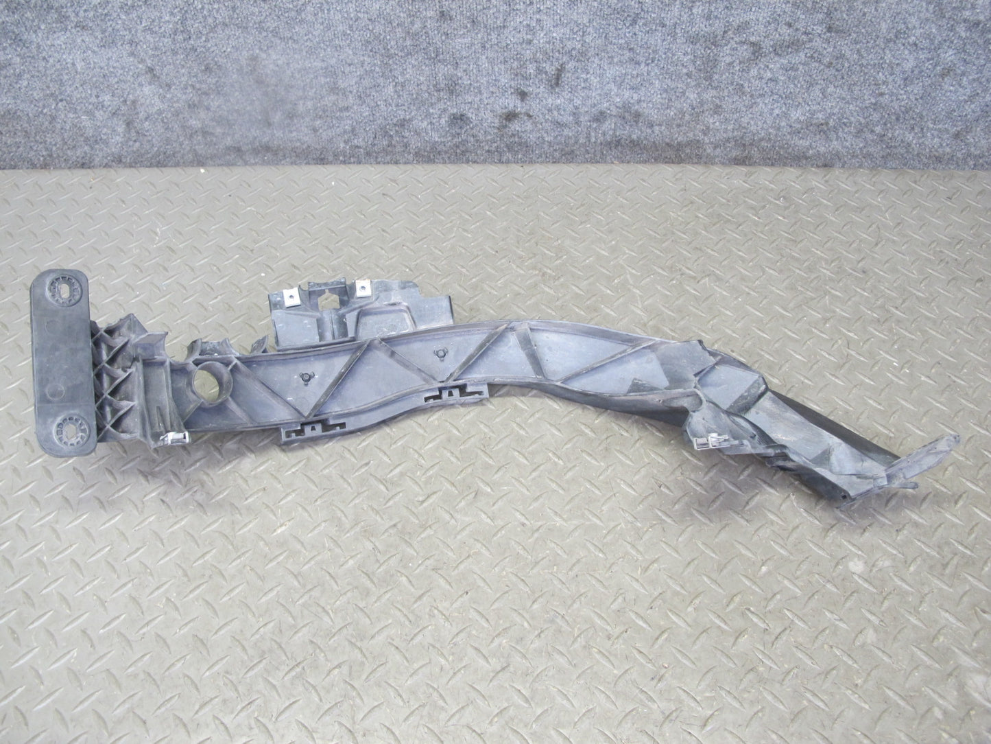 08-13 BMW E82 E88 135i Set of 2 Front Right & Left Headlight Mount Bracket OEM