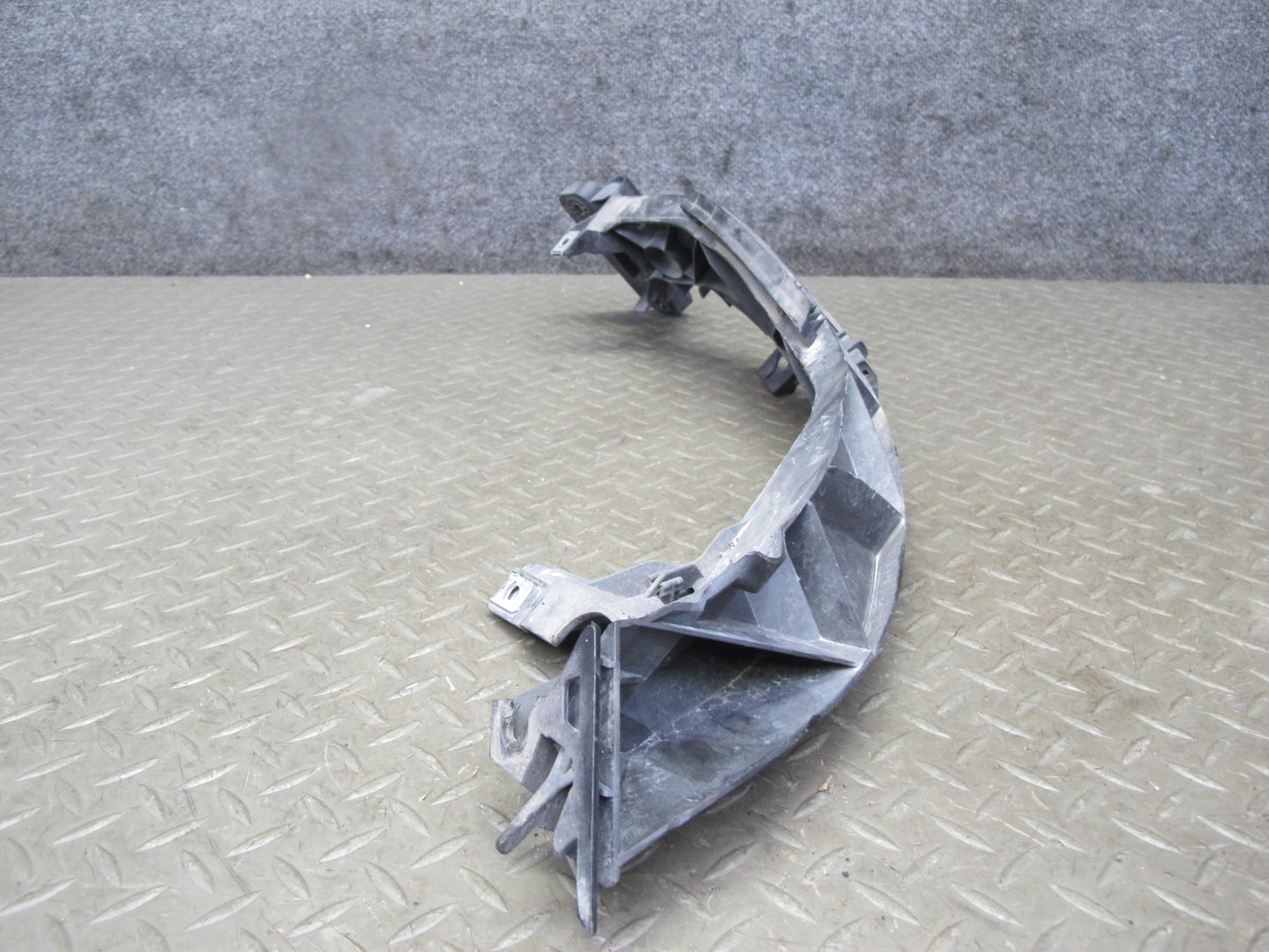08-13 BMW E82 E88 135i Set of 2 Front Right & Left Headlight Mount Bracket OEM