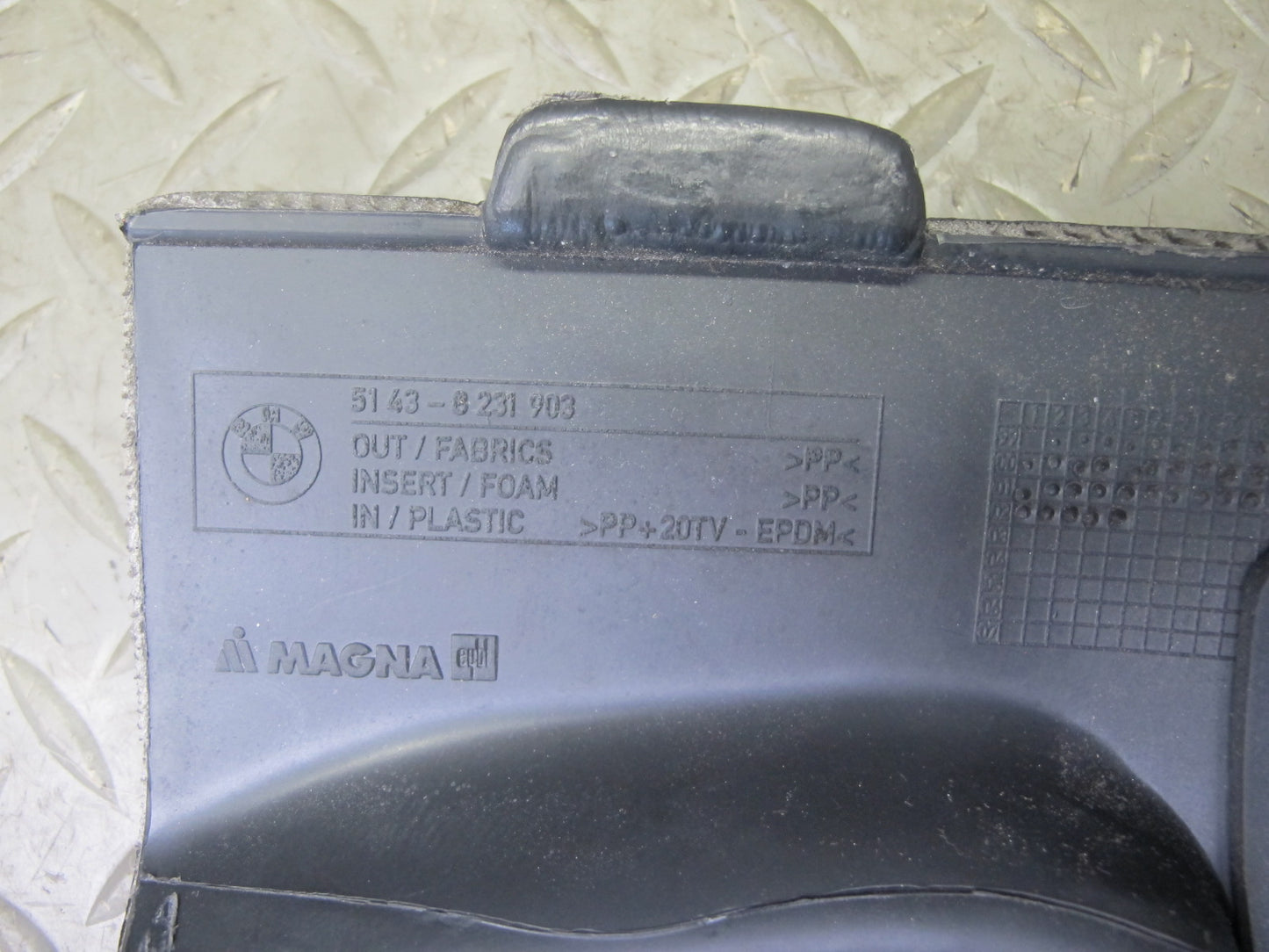 01-06 BMW E46 330ci Convertible Rear Left & Right Lateral Trim Cover Set OEM