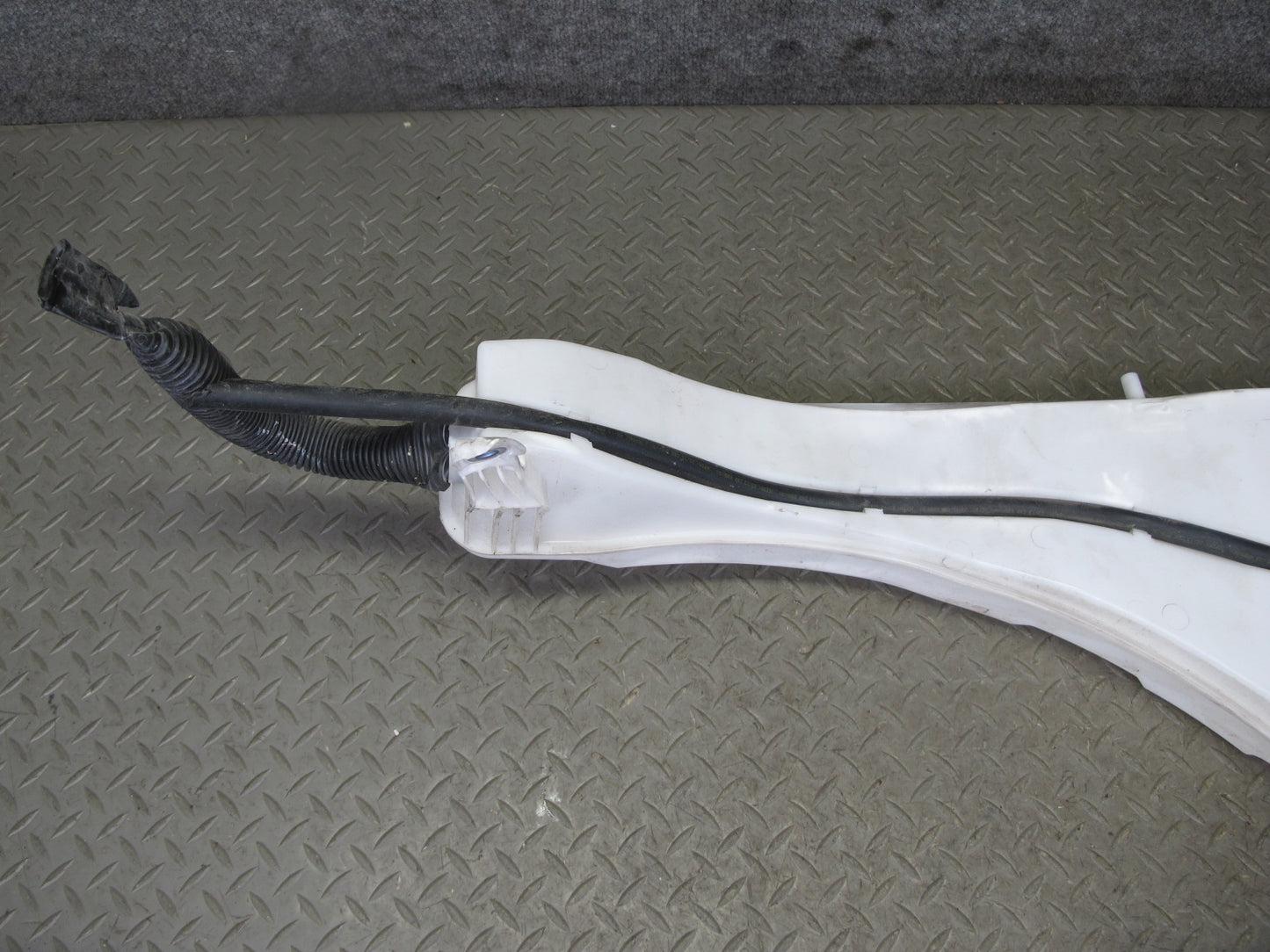 11-17 BMW F25 X3 Windshield Washer Fluid Reservoir Tank w Pump 7341926 OEM