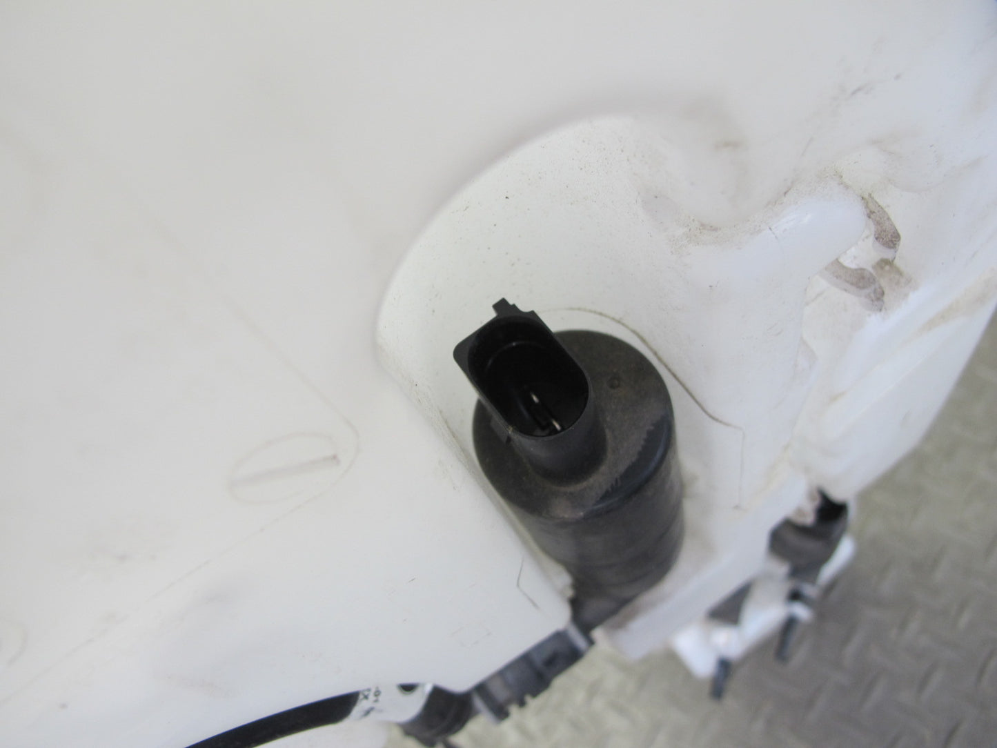 11-17 BMW F25 X3 Windshield Washer Fluid Reservoir Tank w Pump 7341926 OEM
