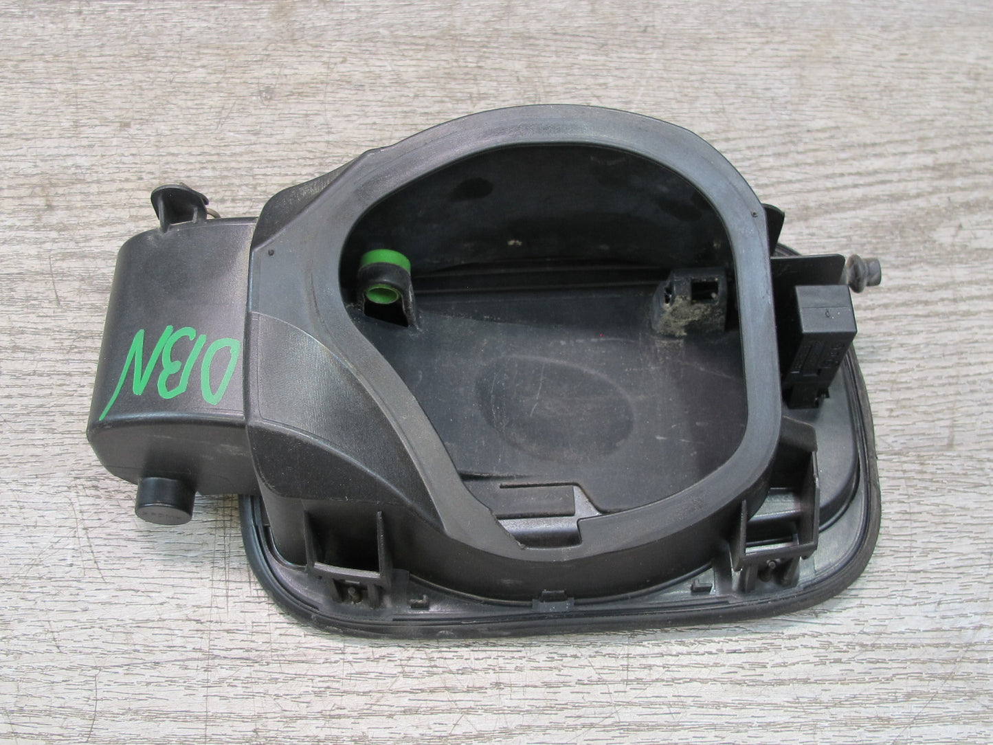 08-13 BMW E82 E88 135i Fuel Tank Filler Door Lid Cover w Housing Graphite OEM