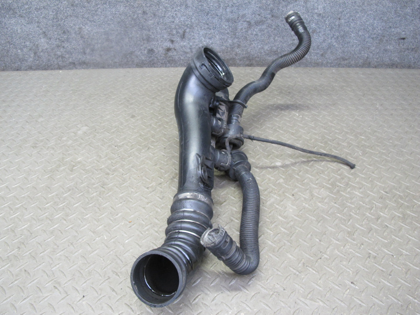 08-10 BMW E82 E88 135i N54 Charge Air Induction Tract Pipe w Hoses 7570069 OEM