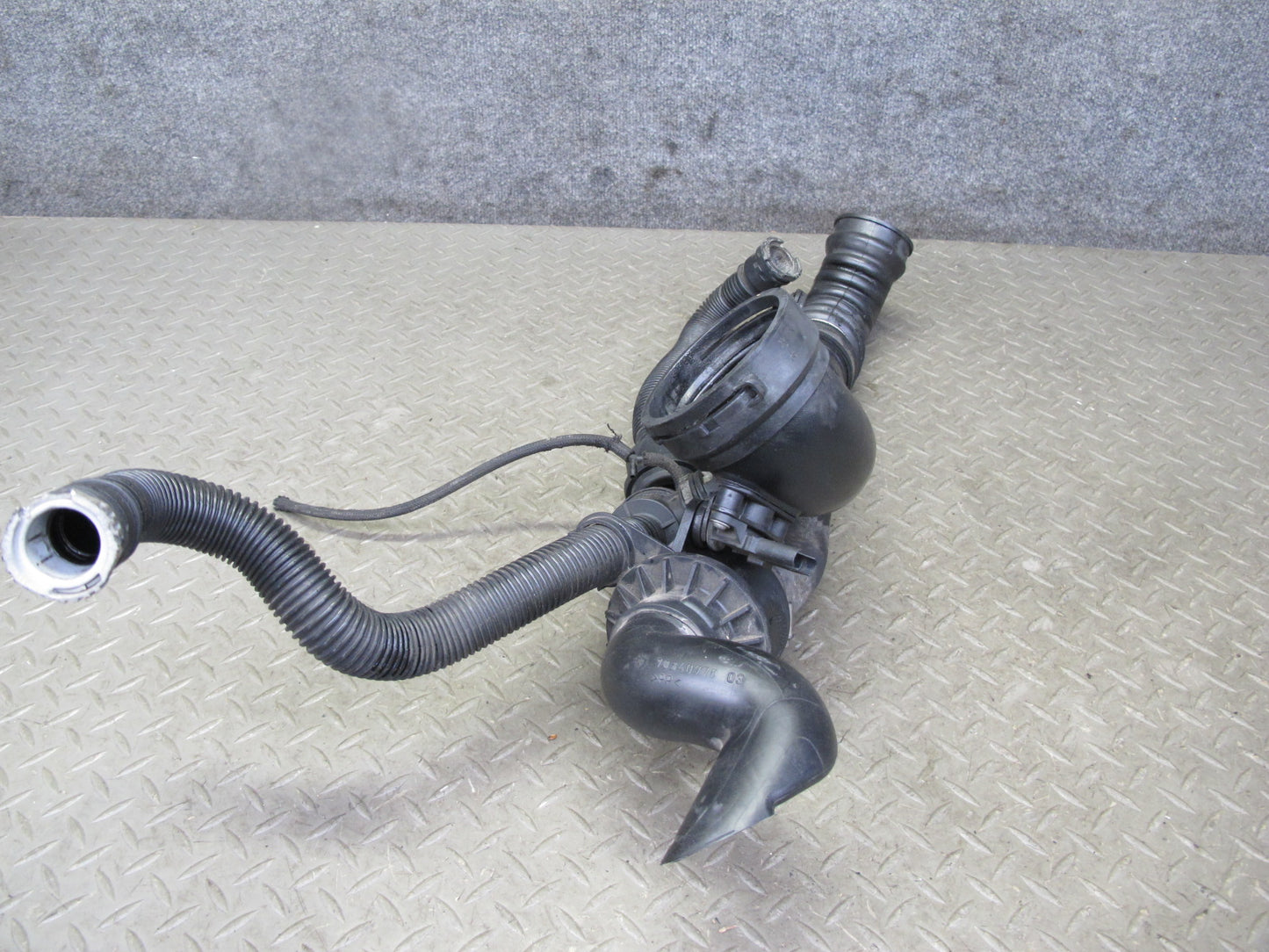 08-10 BMW E82 E88 135i N54 Charge Air Induction Tract Pipe w Hoses 7570069 OEM
