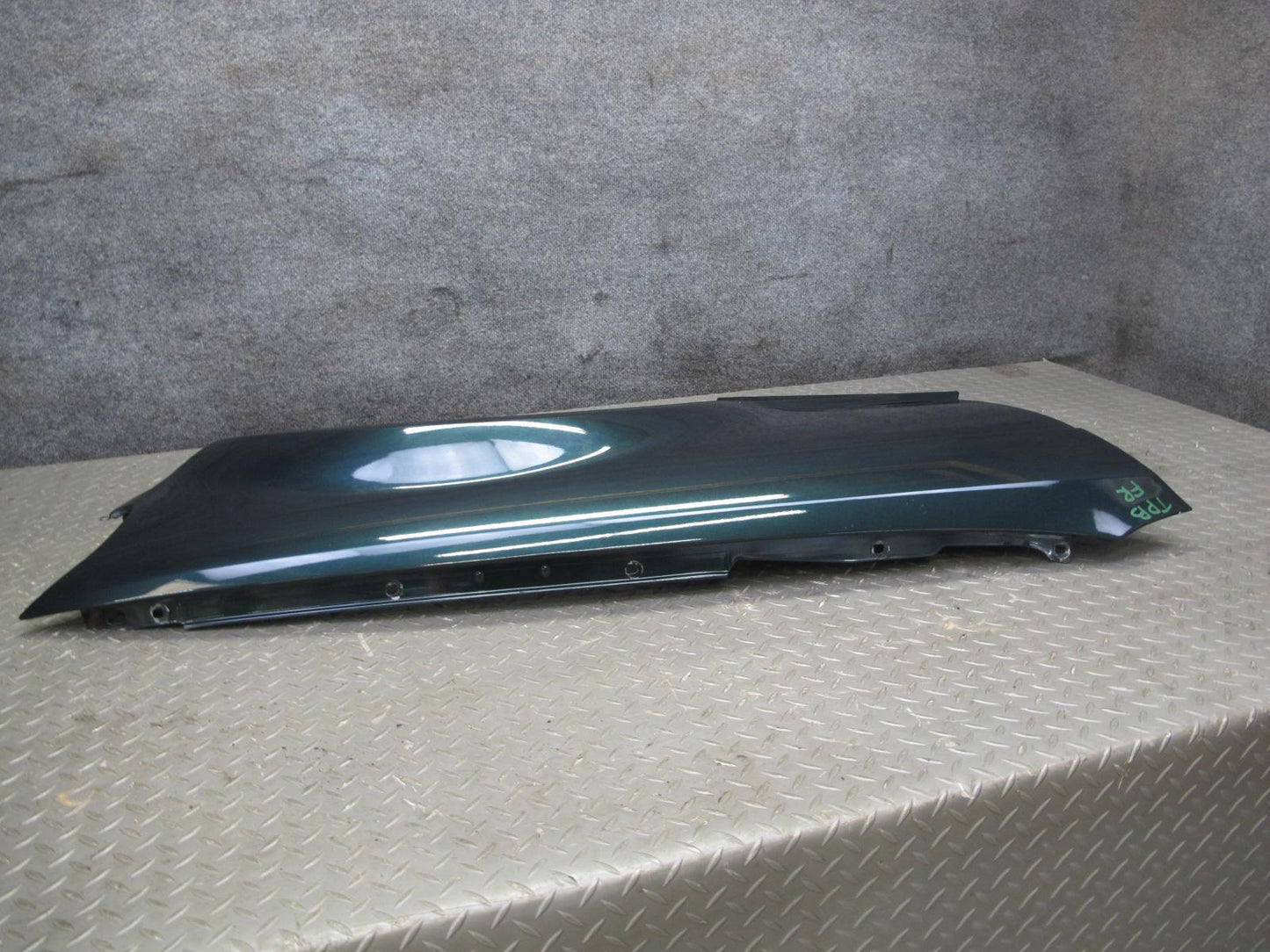 01-03 BMW E46 330ci Coupe Convertible Front Right Fender Shell Cover Panel OEM
