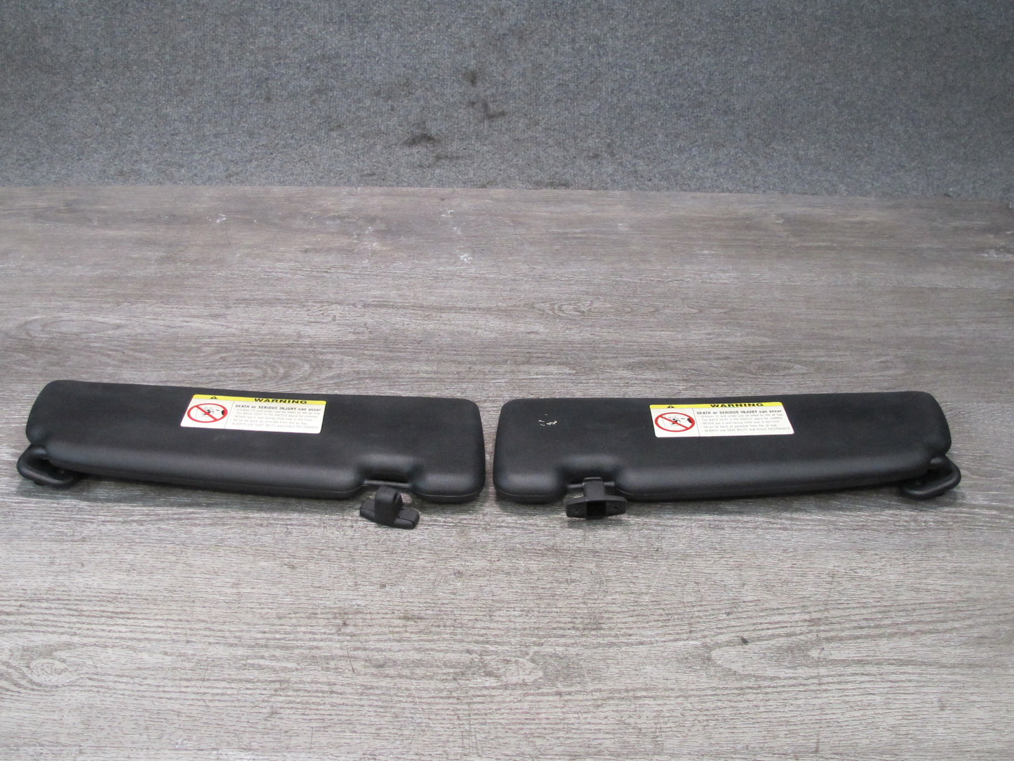 01-06 BMW E46 330ci Convertible Set of 2 Front Left & Right Sun Visor Black OEM
