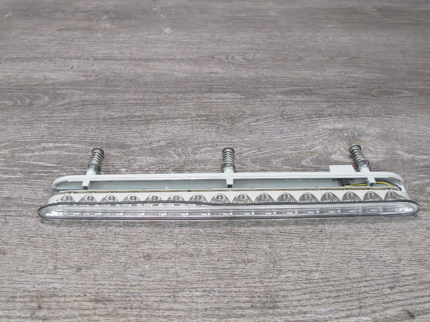 01-06 BMW E46 330ci Convertible Rear Third 3RD Brake Stop Light Lamp 6920740 OEM