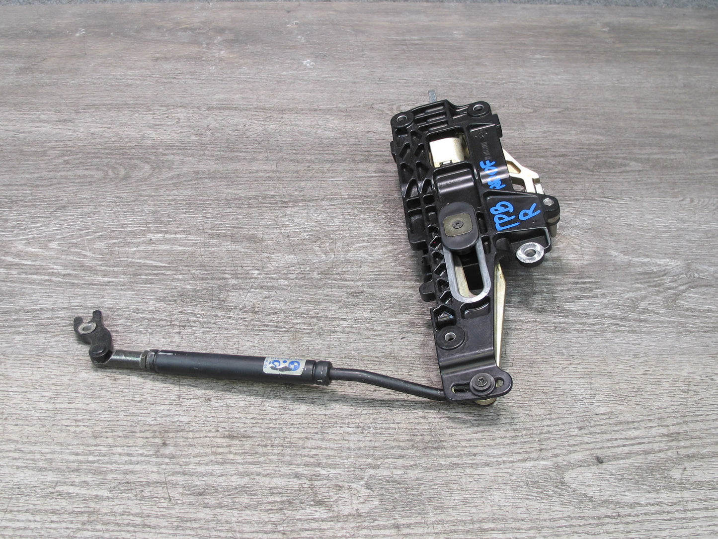 01-06 BMW E46 330ci Convertible Left & Right Soft TOP Roof Lock Latch Set OEM