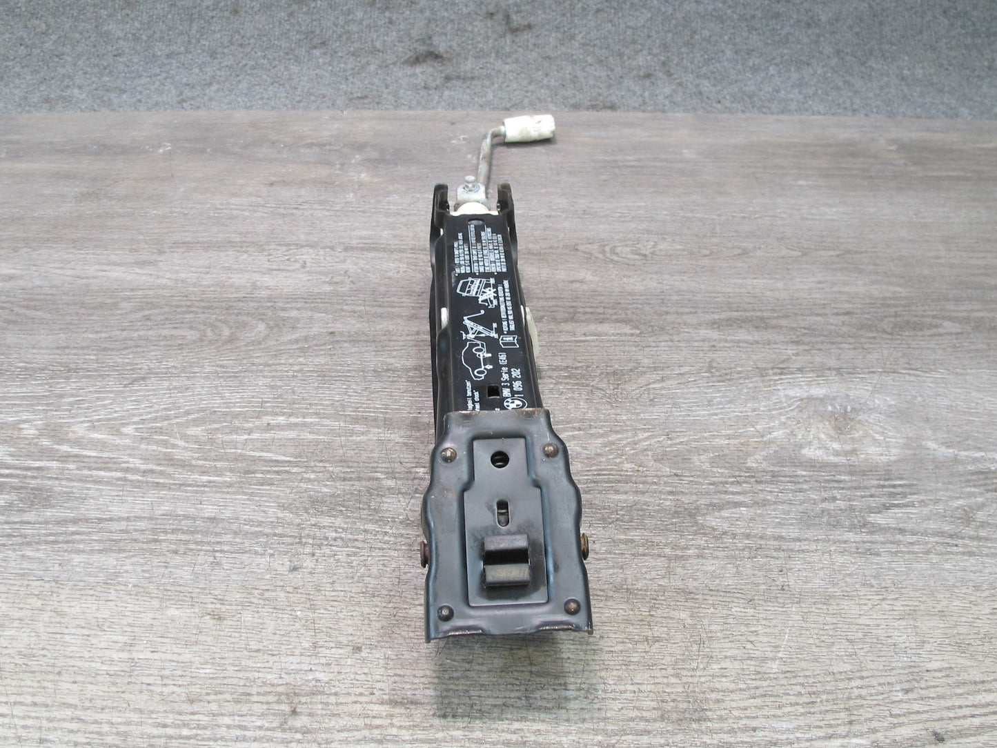 01-06 BMW E46 330ci 3-SERIES Emergency Spare Tire Lift Jack 1096202 OEM