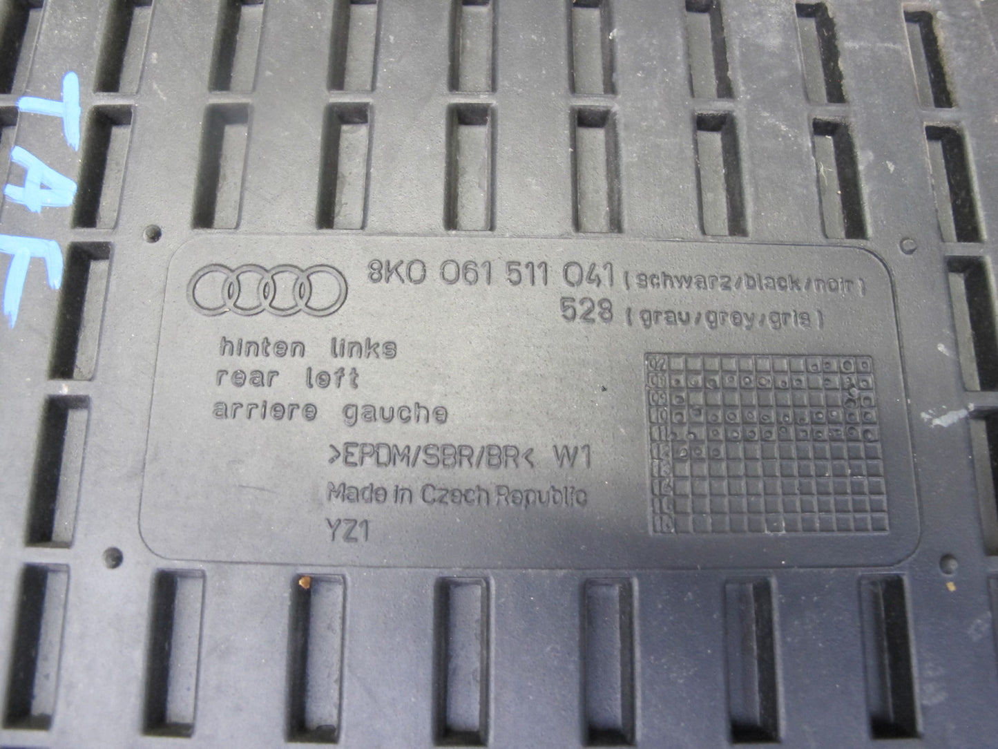 13-16 Audi S4 B8 Set of 4 Front & Rear Floor MAT Rubber Black OEM