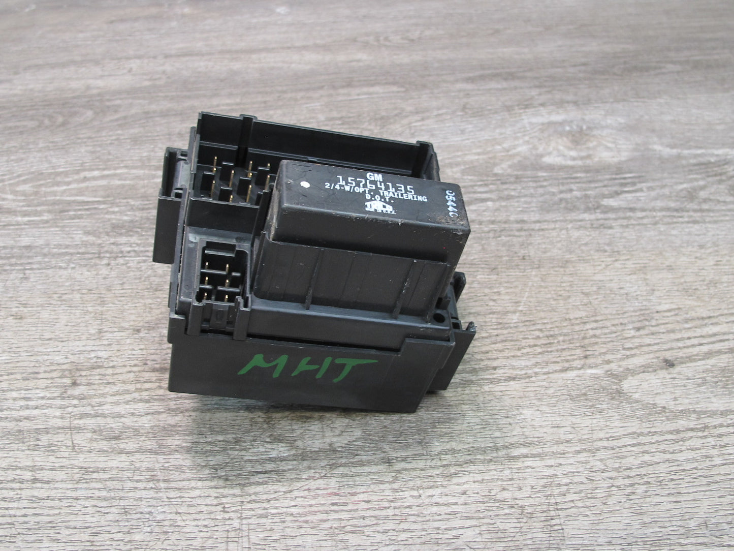 2003-2007 Hummer H2 Under Dash Interior Fuse Relay Box 15058033