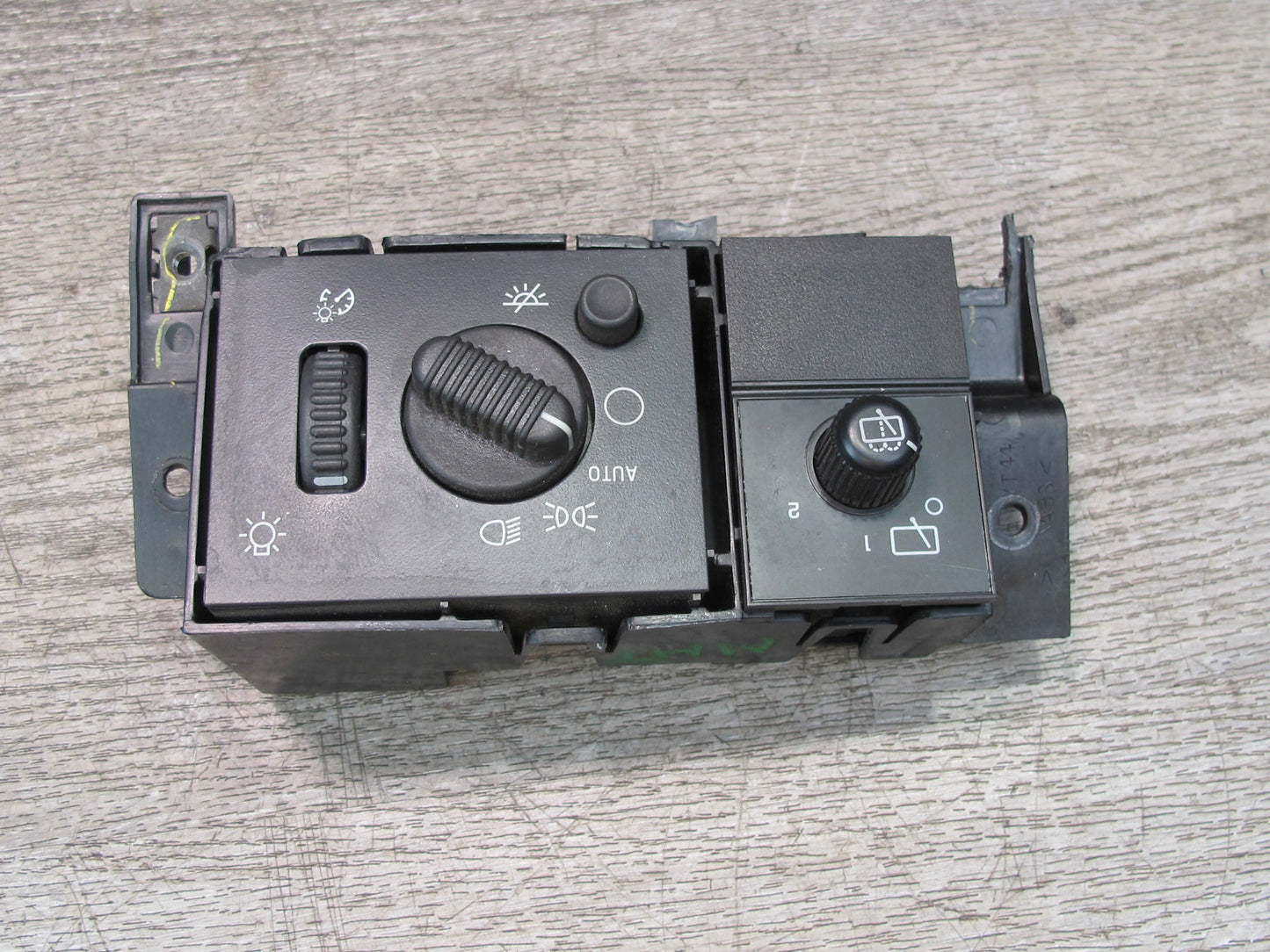 2003-2007 Hummer H2 Headlight Fog Light Lamp Dimmer Control Switch