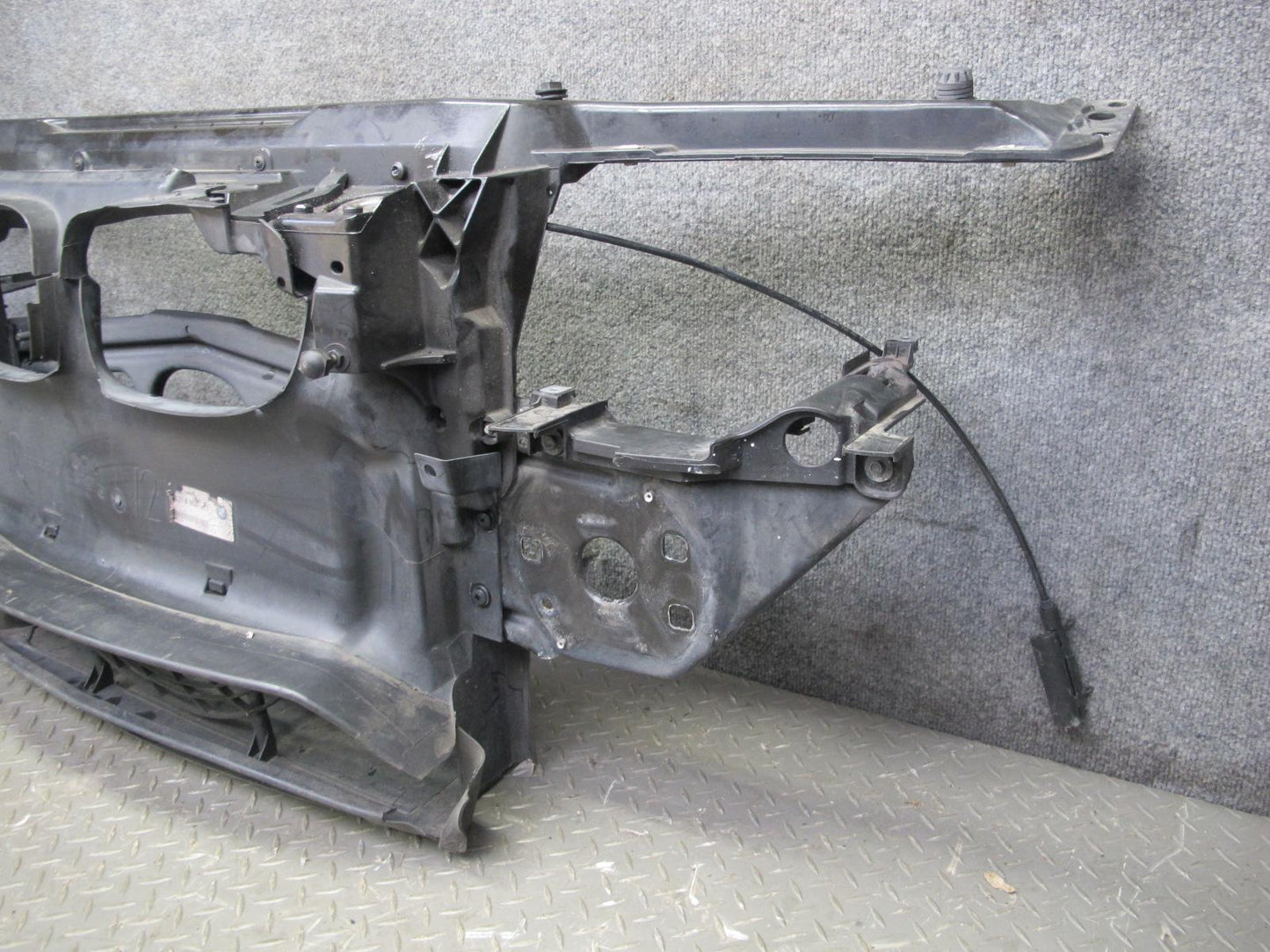 01-06 BMW E46 325ci 330ci M54 Convertible Radiator Core Frame Support OEM