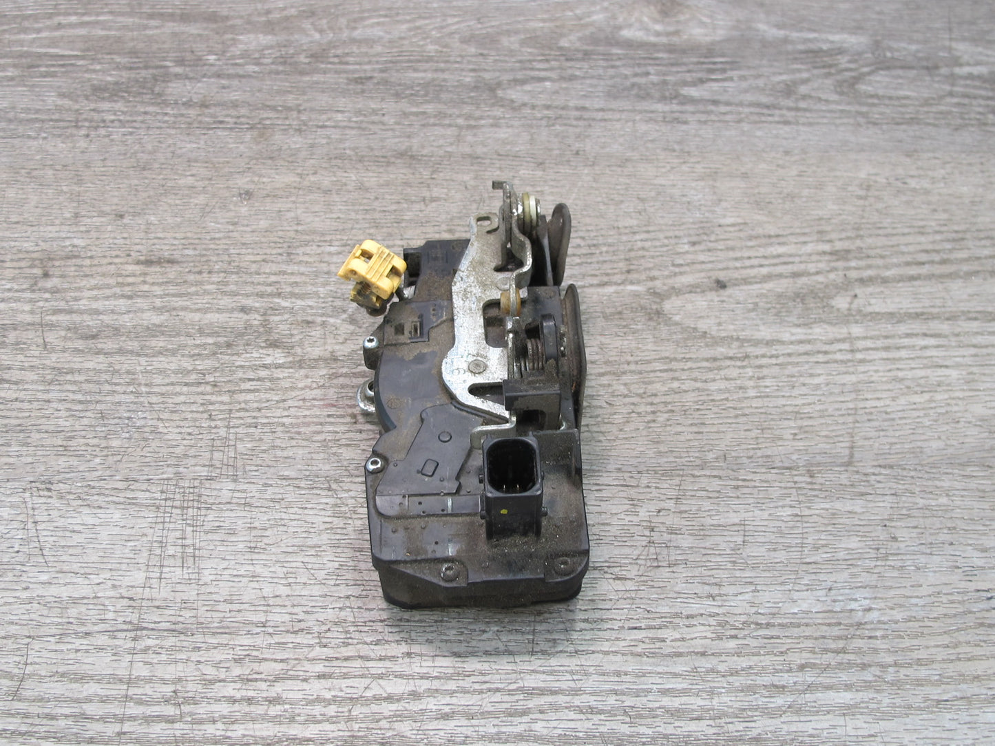 2003-2007 Hummer H2 Rear Left Driver Side Door Lock Latch Actuator