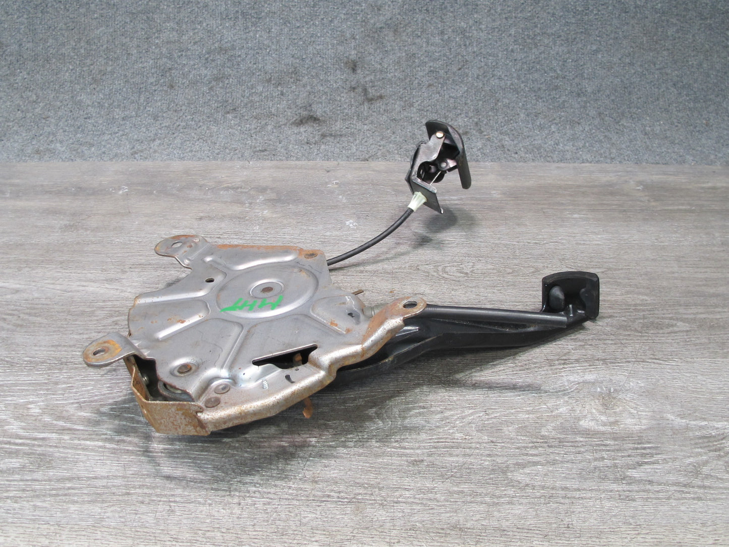 2003-2005 Hummer H2 Manual Emergency Parking Brake Stop Pedal