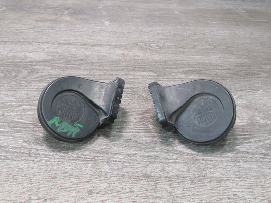 2003-2009 Hummer H2 High & Low Tone Note Pitch Horn Signal Set of 2