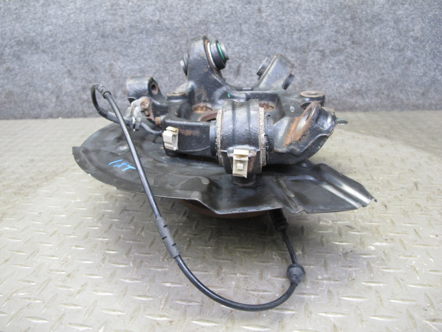 11-17 BMW F25 X3 AWD Rear Right Spindle Knuckle Wheel Hub Bearing OEM