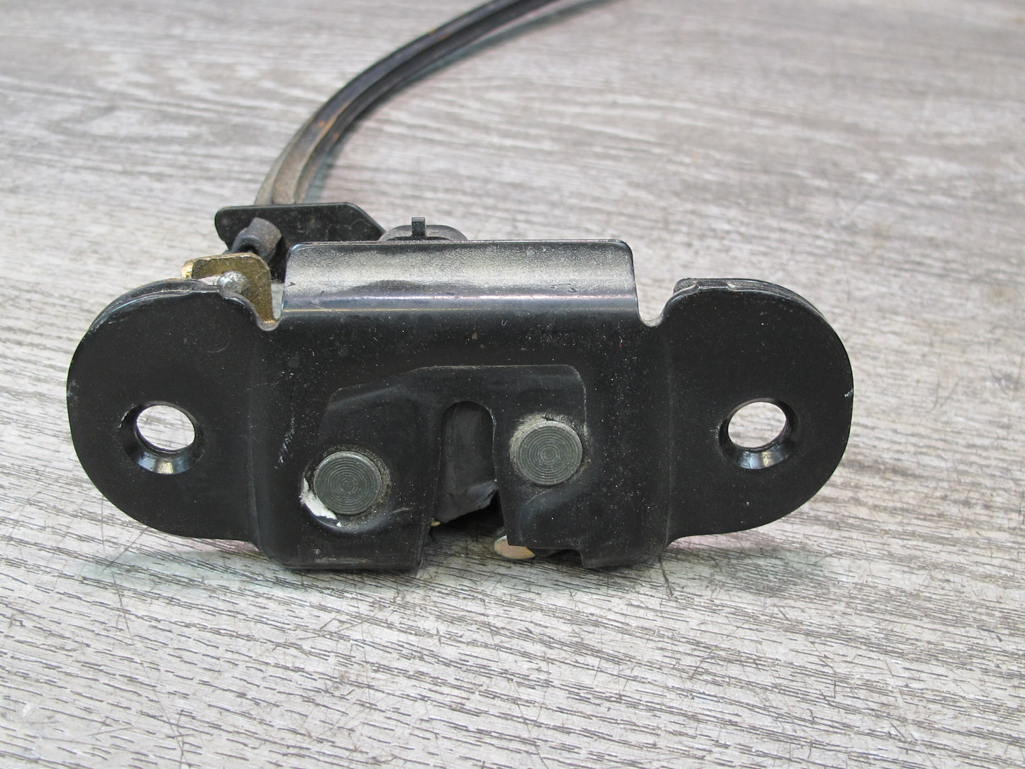 2003-2009 Hummer H2 Rear Trunk Lid Tailgate Liftgate Trunk Lock Latch Set