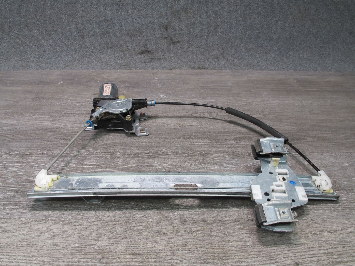 2003-2009 Hummer H2 Rear Right Side Door Window Regulator W/ Motor