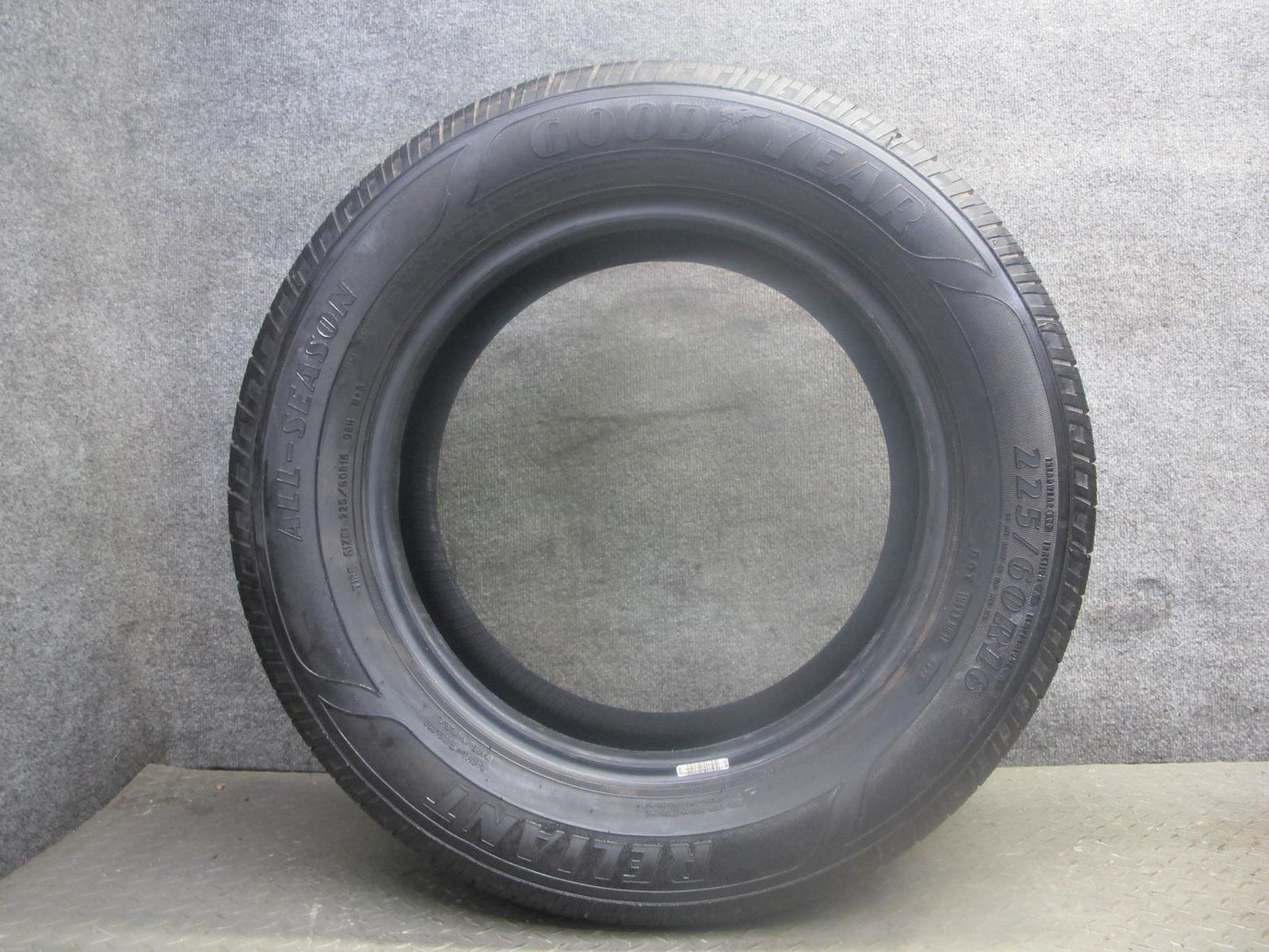 Set of 2 Goodyear Reliant ALL Season Tire 225/60 R16 98H 0723 0823 9/32 Tread