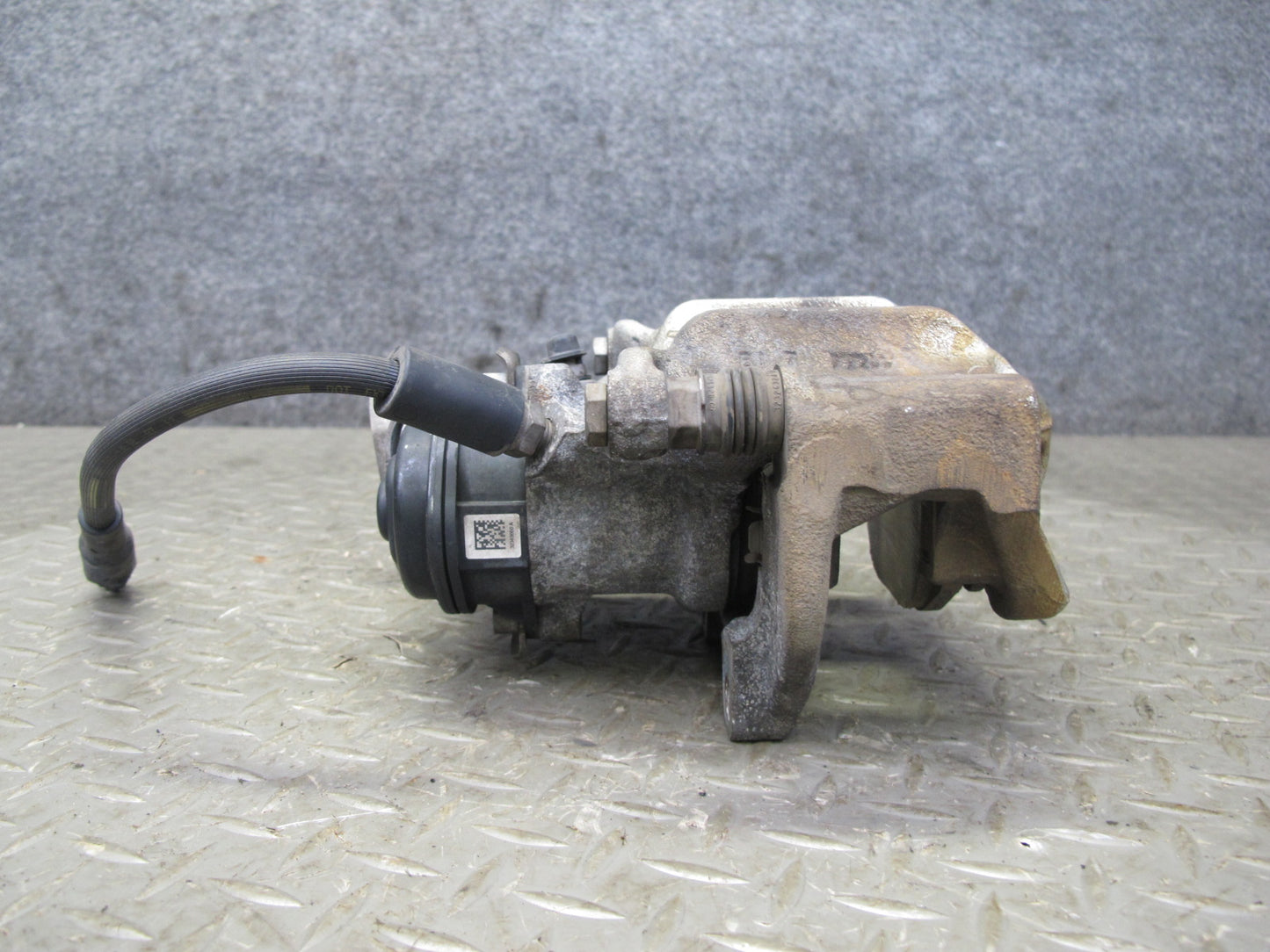 11-17 BMW F25 X3 AWD Set of 2 Rear Left & Right Brake Caliper OEM